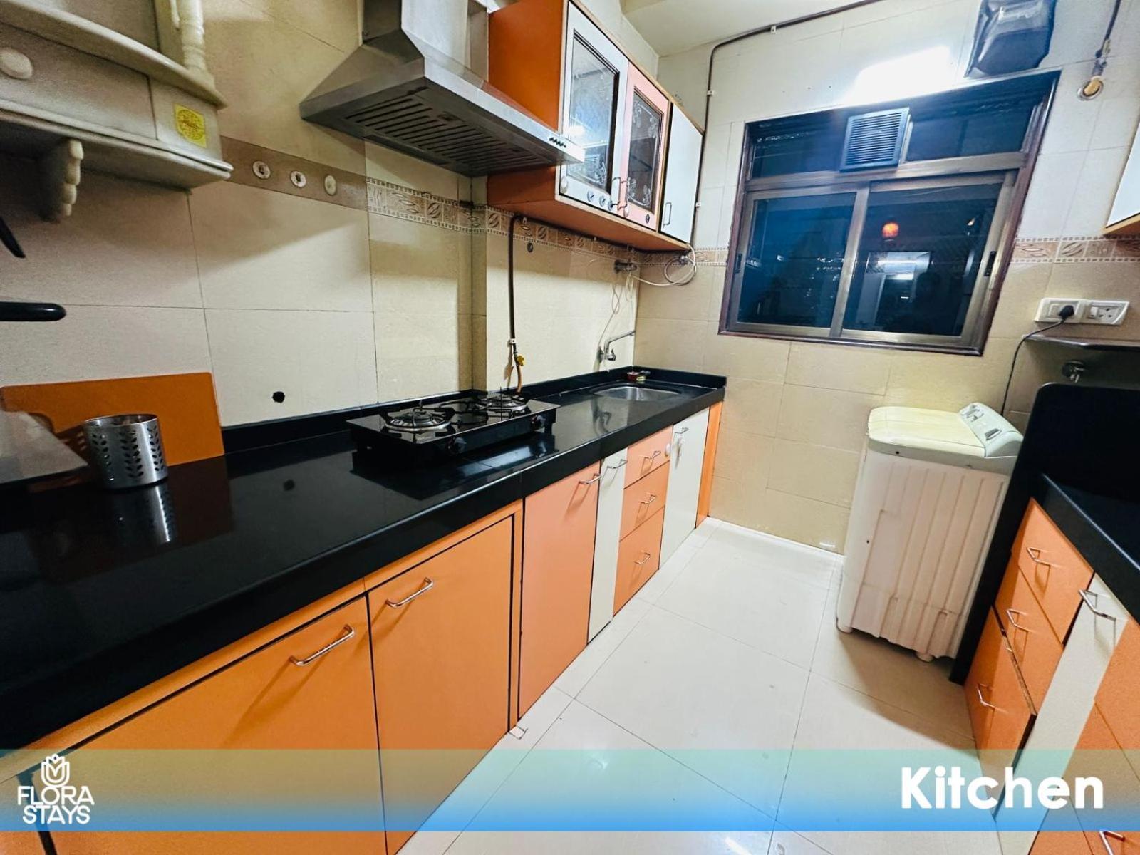 Apartament 1br Service Nr Lnt Powai *