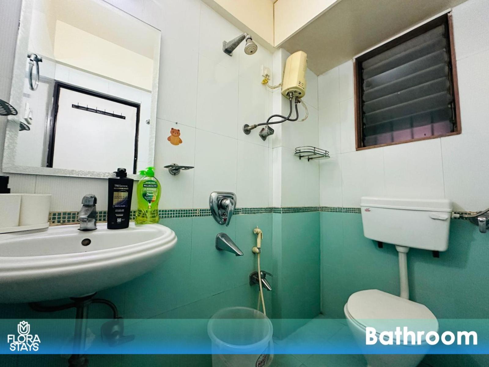 Apartament 1br Service Nr Lnt Powai Bombaj
